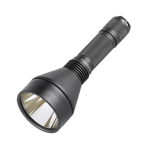 Convoy L21B Taschenlampe mit F45R LED, 2760 Lumen Lichtleistung und einer Reichweite von ca. 1360 m, mit 4000-K-Licht.
